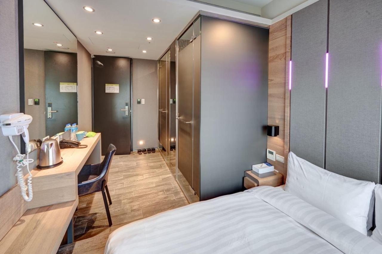 Kiwi Share Hotel Zhongli Dış mekan fotoğraf