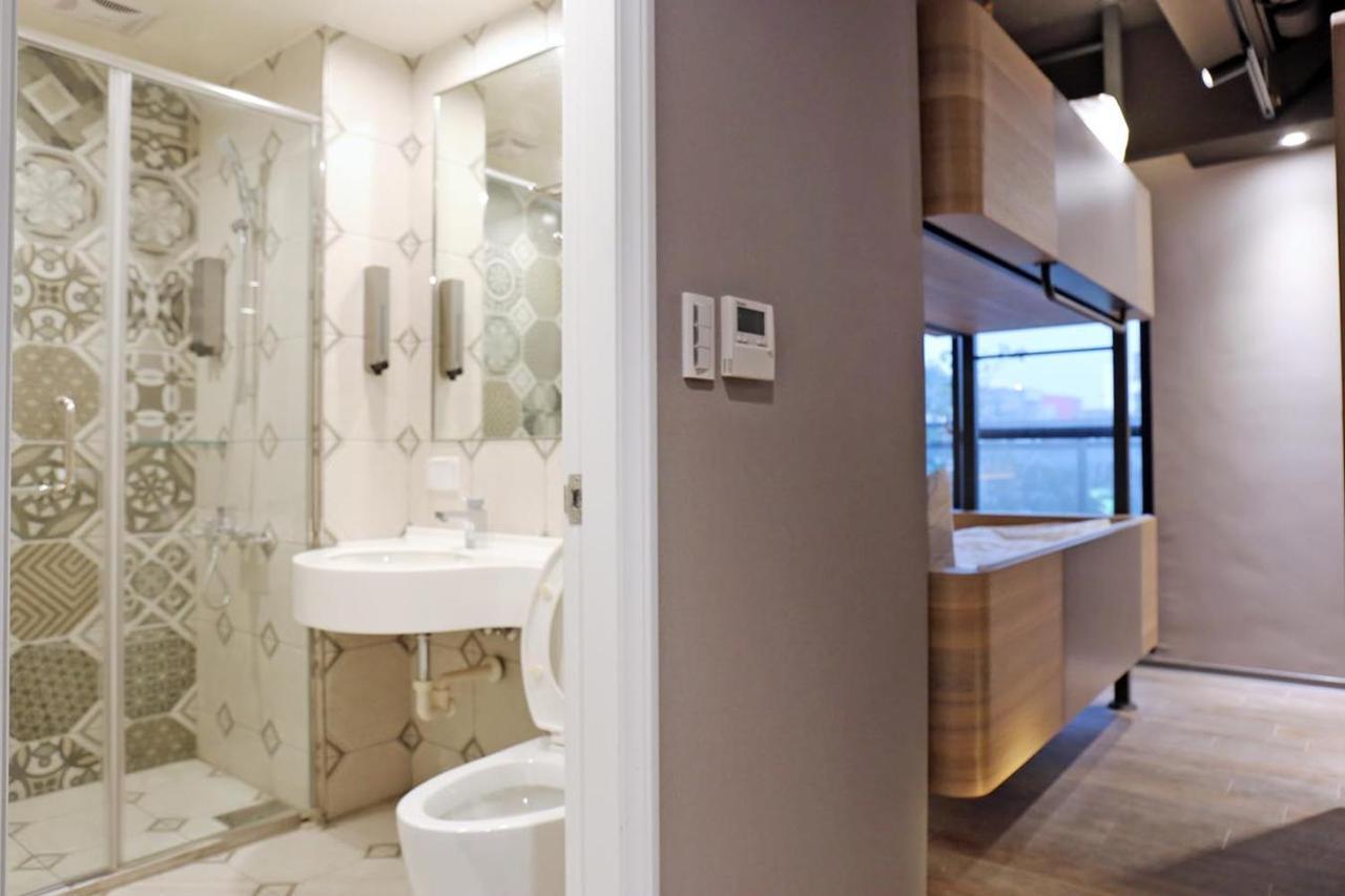 Kiwi Share Hotel Zhongli Dış mekan fotoğraf