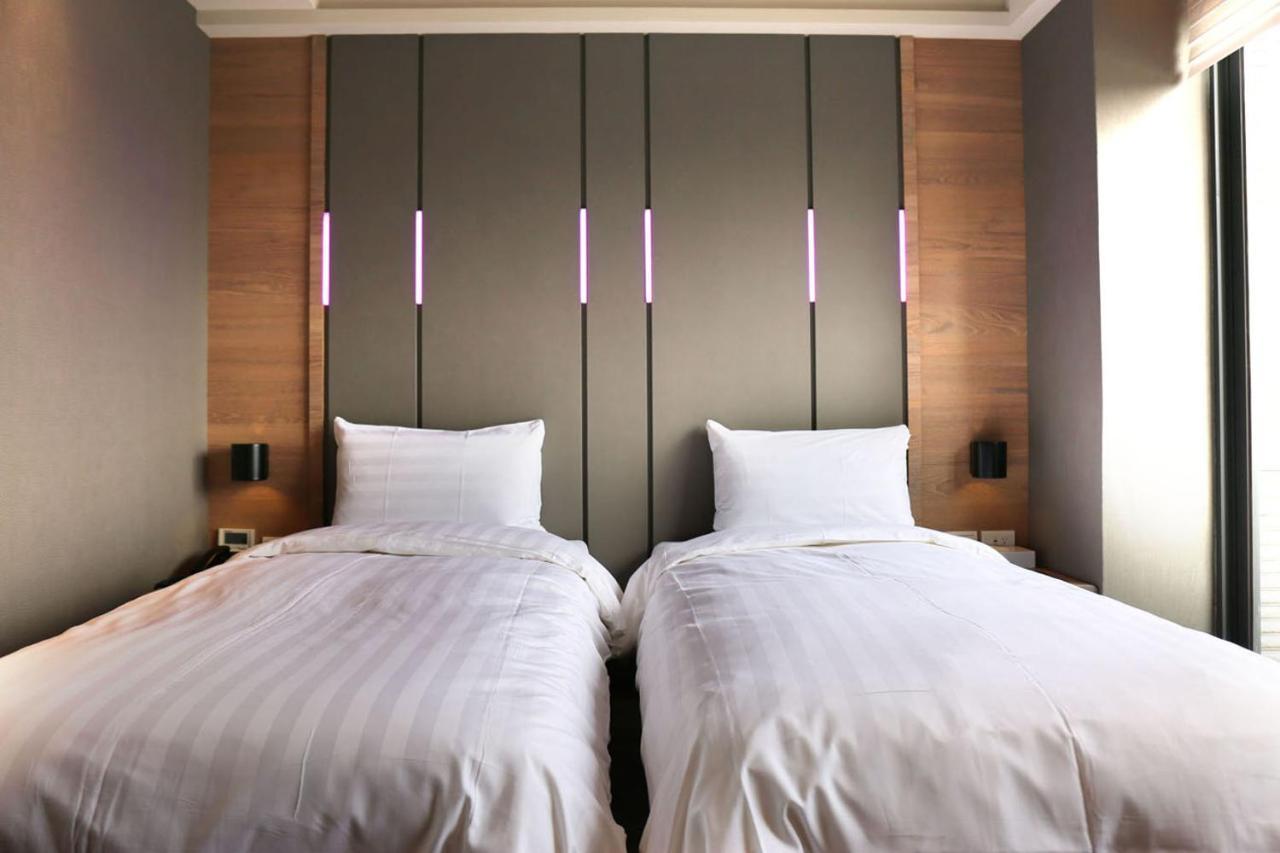 Kiwi Share Hotel Zhongli Dış mekan fotoğraf